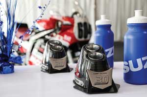 OEM_GSX-R-30-Years-racer-trophy