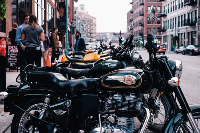 Royal Enfield North America’s middle-weight motorcycles line North Water Street in Milwaukee, Wisconsin. The company hosted a two-day event celebrating the grand opening of its headquarters in conjunction with the opening of the flagship showroom at Royal Enfield of Milwaukee on September 9 and 10, 2016. Photo courtesy of Enrique Parrilla. 