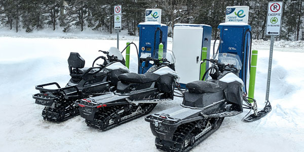 Nomad™ Electric Snowmobiles by Taiga (CNW Group/Taiga Motors Corporation)